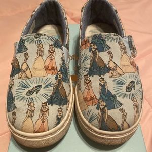 Disney Toms Cinderella Slip on shoes